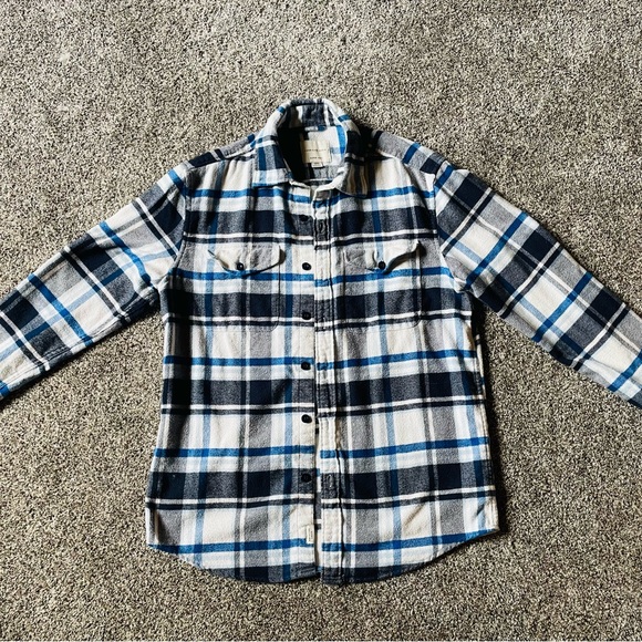 American Eagle men’s flannel shirt. Very comfy. Sz small - Picture 1 of 4